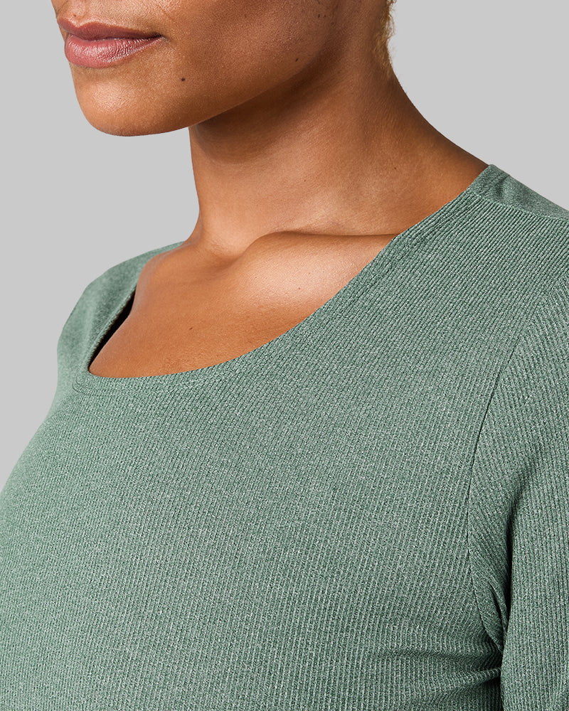 WOMEN'S SOFT RIB SCOOP TOP
