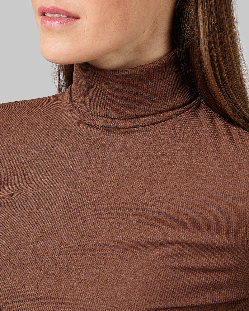 WOMEN'S SOFT RIB TURTLENECK